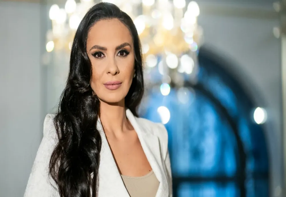 Alexandra Păcuraru: Anunț un proiect unic - Caravana România Suverană se intersectează cu Spitalul mobil AUR. Viața nu are culoare politică, sănătatea este pe primul loc