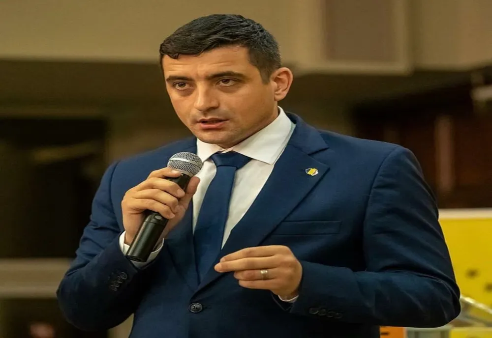 Simion: "Îi doresc multă sănătate liderului slovac. Oricine a orchestrat asta arată disperare şi va pierde"
