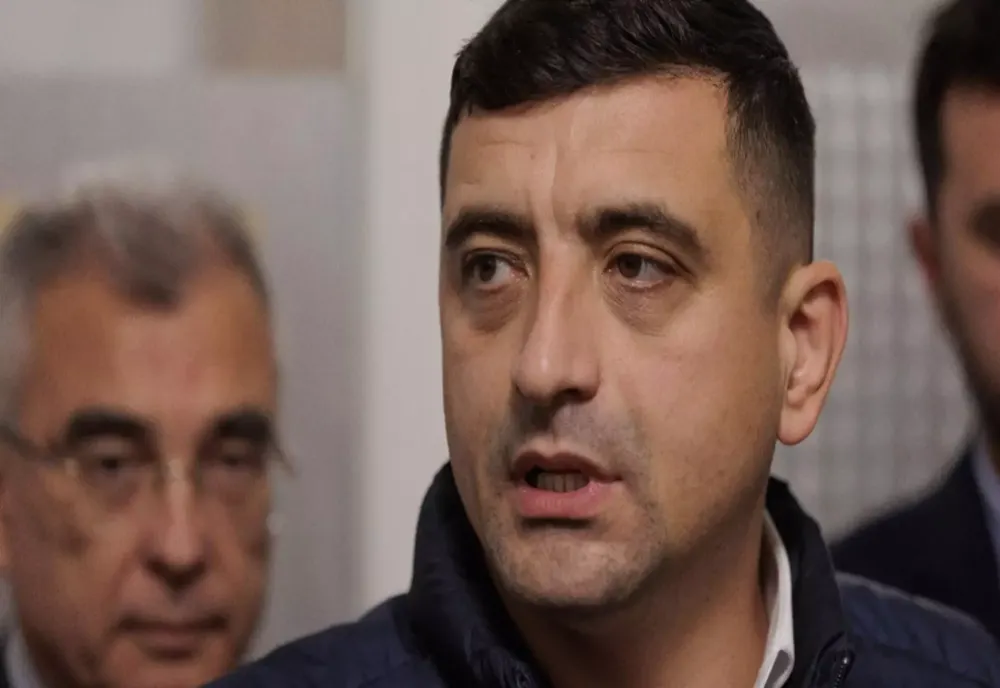 SIMION DESPRE PLECAREA LUI BECALI: TRĂDĂTORII CARE AU VRUT SĂ PLECE CRED CĂ AU PLECAT ÎN MARE PARTE PÂNĂ ACUM
