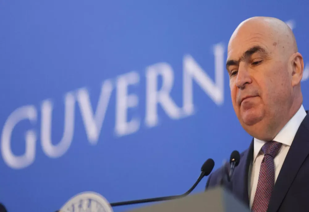 Scrisoare: Premierul Bolojan i-a avertizat pe judecătorii CCR în legătură cu reformarea pensiilor speciale – DOCUMENT