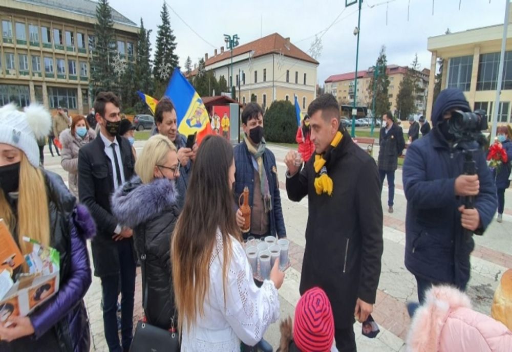 Liderul AUR, atac dur la USR: „Umorul e bun doar dacă facem mișto de credincioși?”
