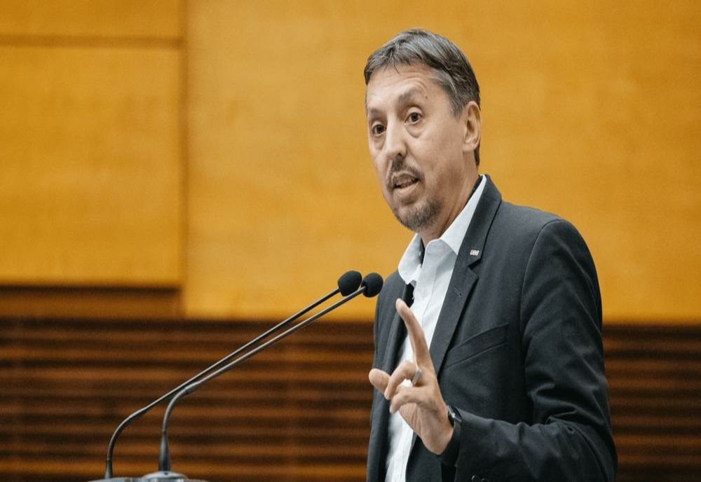 Sidicatele pun tunurile pe Daniel David: se cere demisia ministrului Educației