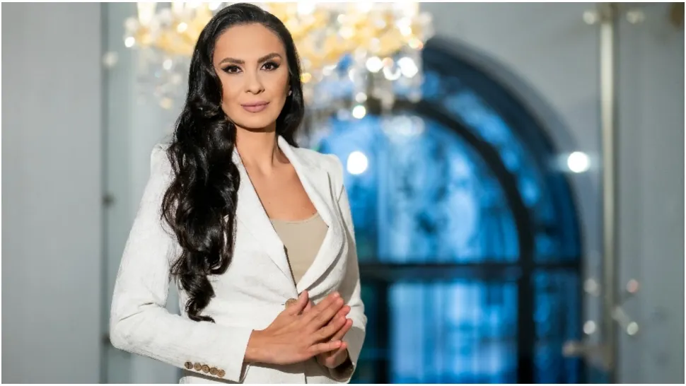 Alexandra Păcuraru, protest pașnic în fața Catedralei din Constanța. Mesaj pentru românii batjocoriți de sistem