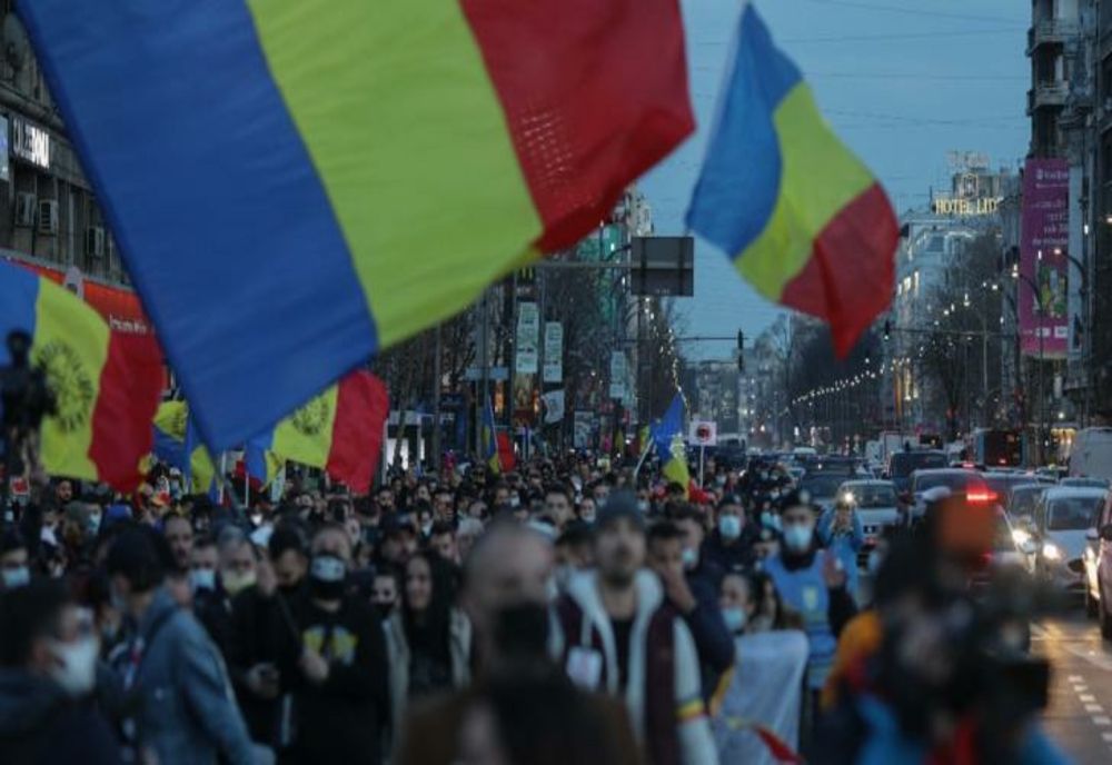 Un nou protest AUR în fata Ministerului Sanatatii. Simion: "Cerem de două luni şi jumătate, de la 'Matei Balş' încoace, demisia lui Vlad Voiculescu”