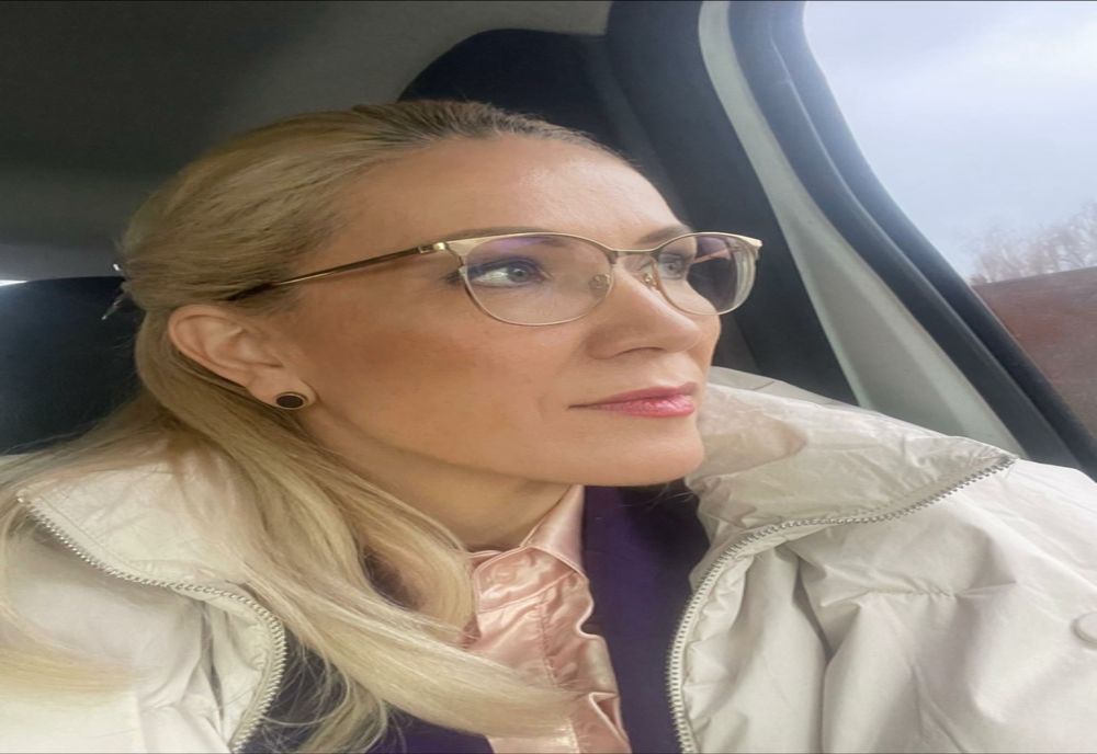 Ramona Ioana Bruynseels: „Prăbușirea educatiei este prăbușirea națiunii. Este cazul ca toți cei care știm că Legile Deca distrug educația”