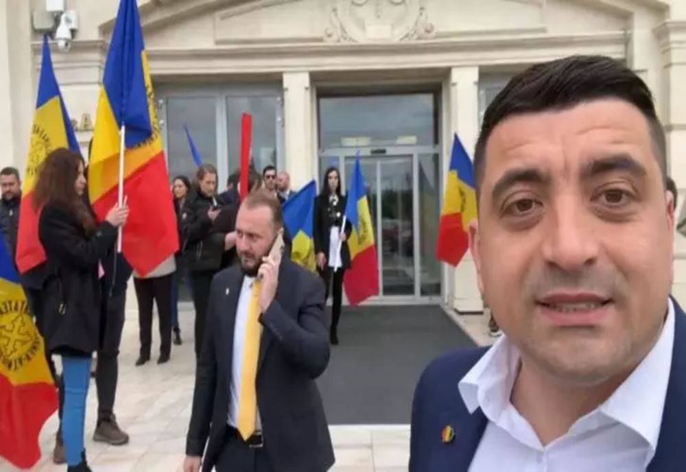 George Simion și simpatizanții săi au luat cu asalt Parlamentul - îmbrânceli cu forțele de ordine - VIDEO