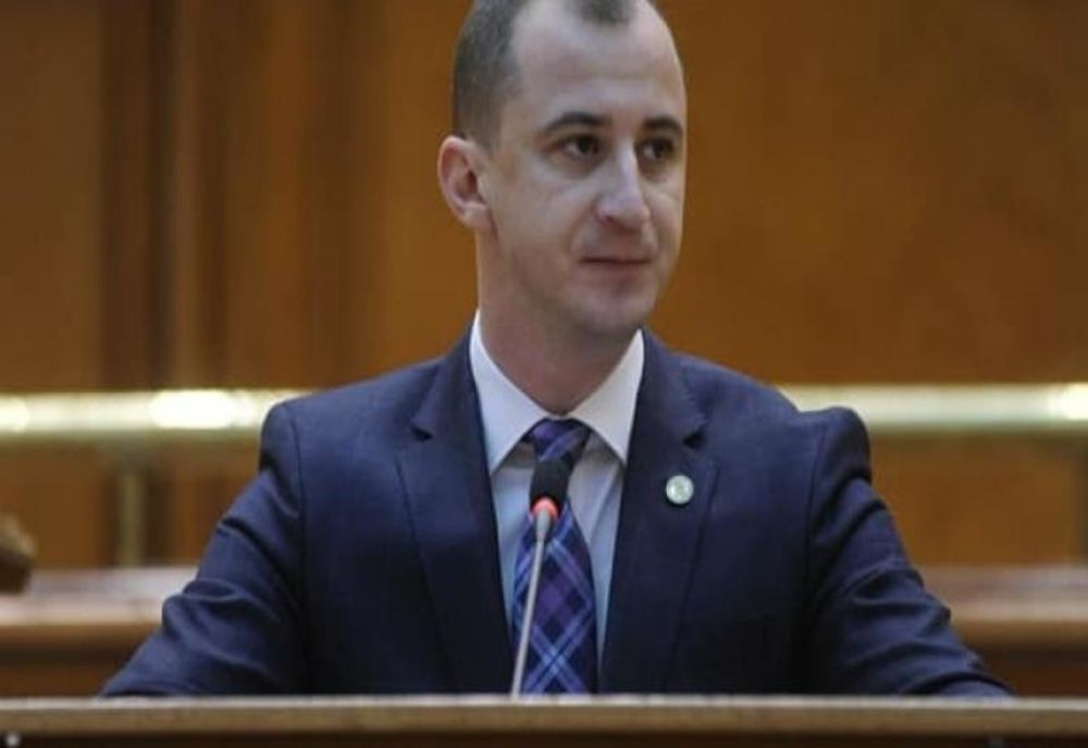 Limbaj vulgar în Parlament - Alfred Simonis, despre George Simion, care i-ar fi spus: „Am să o violez pe mă-ta"