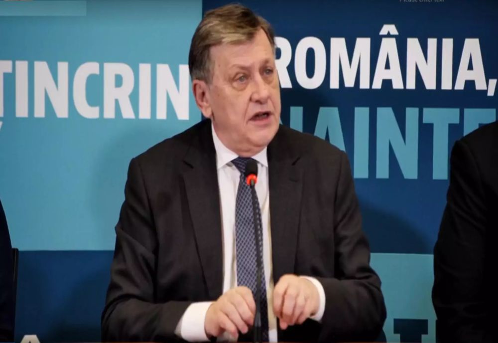 CRIN ANTONESCU, DESPRE FORMAREA NOULUI EXECUTIV: ”AVEM NEVOIE URGENTĂ DE UN GUVERN CU LEGITIMITATE DEPLINĂ. SOLUȚIA ESTE ÎN ACTUALA MAJORITATE”