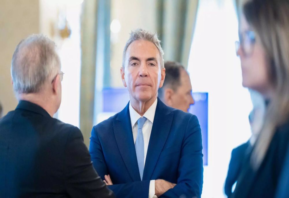 Trecutul controversat al lui Dragoș Anastasiu, vicepremierului "plantat" de Nicușor Dan în guvernul Bolojan. Cum a încercat să-și pună soția în funcții bănoase