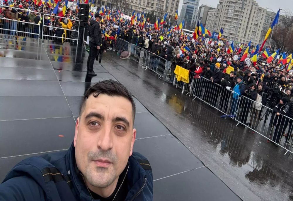 MOBILIZARE MASIVĂ, ROMÂNII IES ÎN STRADĂ PE 26 MAI. PROTEST PAȘNIC ÎN CAPITALĂ, OAMENII S-AU UNIT DUPĂ MESAJUL LUI GEORGE SIMION