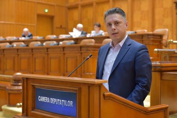 Preşedintele PNL Neamţ, Mugurel Cozmanciuc, trimis în judecată pentru trafic de influenţă