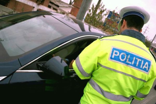 AUR face apel la polițiști: ”Să dea avertismente şi nu amenzi”