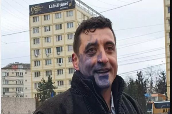 Bărbatul care l-a stropit cu cerneala pe Simion este din Bacău