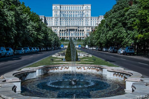 Aleșii Capitalei, la raport. Ce soluții propun oficialii pentru problemele din cel mai mare oraș al României