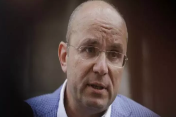 Cozmin Gușă: George Simion mi-a ascuns lucruri. Dacă nu se trezește, AUR se prăbușește