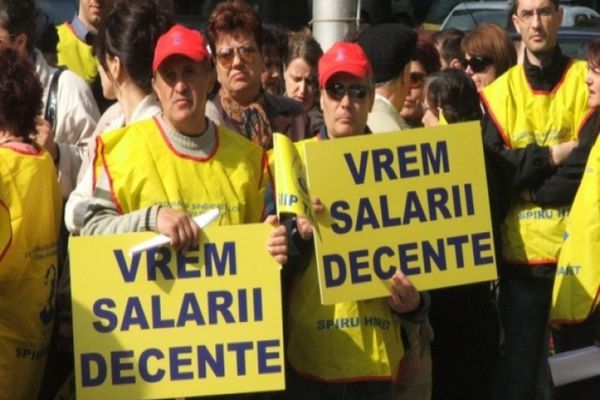 Profesorii amenință cu proteste generale chiar înaintea examenului de Bacalaureat
