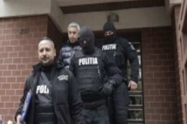 Dan Diaconescu, reținut 24 de ore. Detalii tulburătoare despre gemenele minore