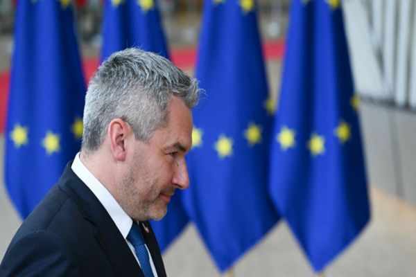 Austria spulberă orice speranță a românilor de a intra în Schengen în 2023 - De ce EXCLUDE Karl Nehammer aderarea României și Bulgariei