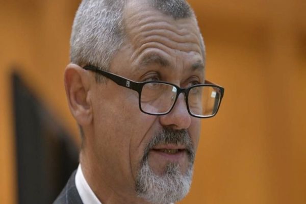 Deputatul Viorel Focșa, dat afară din AUR după ce și-a bătut soția, s-a întors în grupul parlamentar al partidului