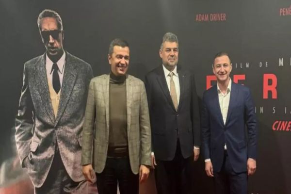 Sorin Grindeanu îi IGNORĂ pe transportatori - Oamenii sunt în stradă de două zile, ministrul se relaxează la film cu lumea bună