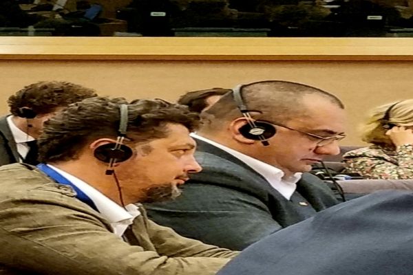 CLAUDIU TÂRZIU: ÎN PARLAMENTUL EUROPEAN (PE) EXISTĂ O PRACTICĂ TOTAL NEDEMOCRATICĂ: IZOLAREA OPOZIȚIEI, ÎN PARTE SAU INTEGRAL