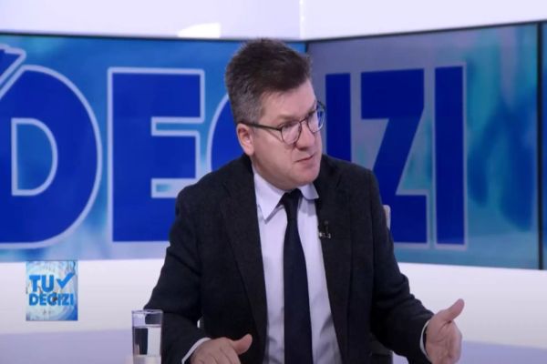 TU DECIZI! MIHAIL NEAMȚU: ”LIPSEC, ASTĂZI CU DESĂVÂRȘIRE, INTELECTUALII DIN PARLAMENTUL ROMÂNIEI”