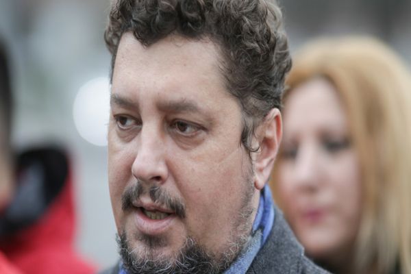 TENSIUNI LA CONDUCEREA AUR. TÂRZIU VINE CU CRITICI: SUNTEM PE MARGINEA PRĂPASTIEI ȘI AȘTEPTĂM SALVAREA DE LA UN CUPLET BINECUVÂNTAT DE DL CĂLIN GEORGESCU