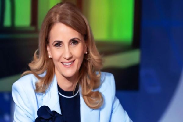 ANCA ALEXANDRESCU: ”CĂLIN GEORGESCU A CERUT ROMÂNILOR SĂ FACĂ CEVA PENTRU ȚARĂ”