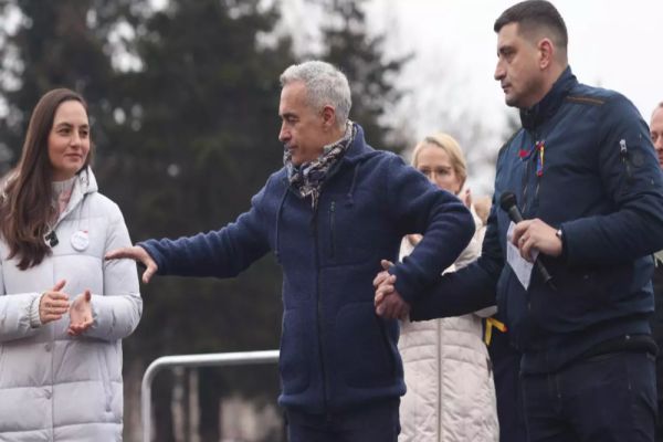 GEORGE SIMION: FAC TOTUL CU ACCEPTUL DOMNULUI GEORGESCU, DUCEM MAI DEPARTE MIȘCAREA SUVERANISTĂ