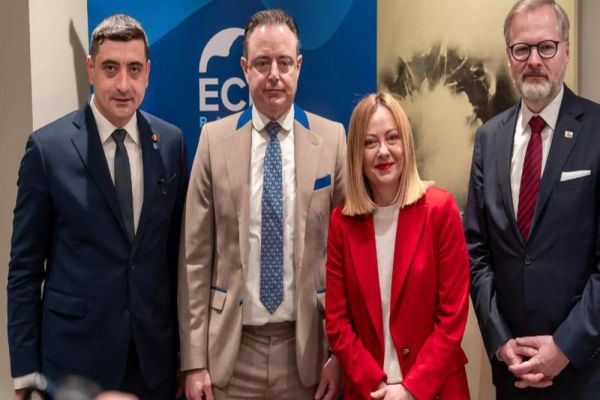 GEORGE SIMION, LIDERUL SUVERANIȘTILOR ROMÂNI, SUSȚINUT DE PREMIERII ITALIEI, CEHIEI ȘI BELGIEI VIDEO