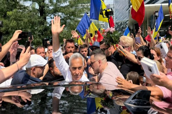 MARIUS LULEA: CĂLIN GEORGESCU ȘI CEEA CE ÎNTRUCHIPEAZĂ EL REPREZINTĂ UN PERICOL PENTRU CLASA POLITICĂ ACTUALĂ