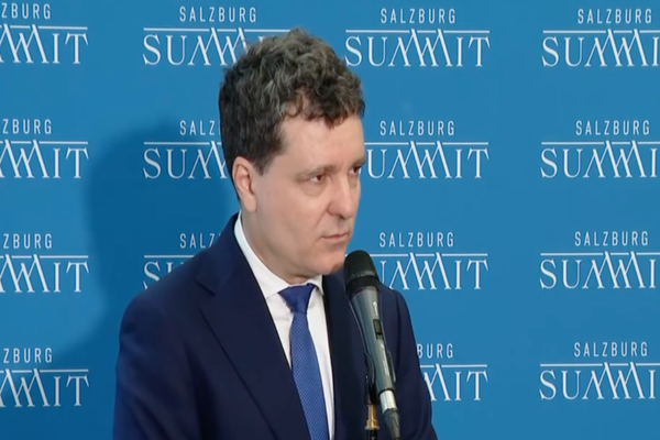 NICUȘOR DAN A FOST INVITAT DE DONALD TRUMP ÎNTR-O VIZITĂ OFICIALĂ ÎN SUA