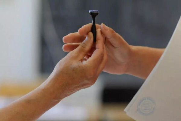 Votul, între tensiuni și reclamații. Ce s-a raportat din județe și din Capitală