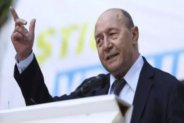 Traian Băsescu: „Am preluat Statul Paralel de la PSD!” Klaus Iohannis: „Nu există Stat Paralel, eu sunt Statul!” - VIDEO