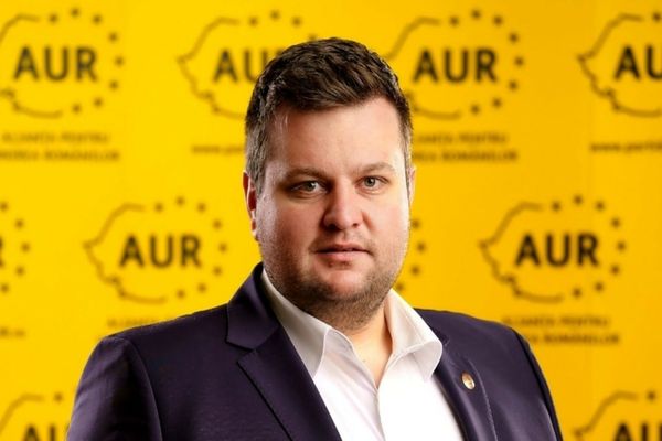 HAOS ÎNTR-O FILIALĂ AUR DIN CENTRUL ȚĂRII: LIDERII PLEACĂ UNUL DUPĂ ALTUL, ORGANIZAȚIA RISCĂ DESFIINȚAREA