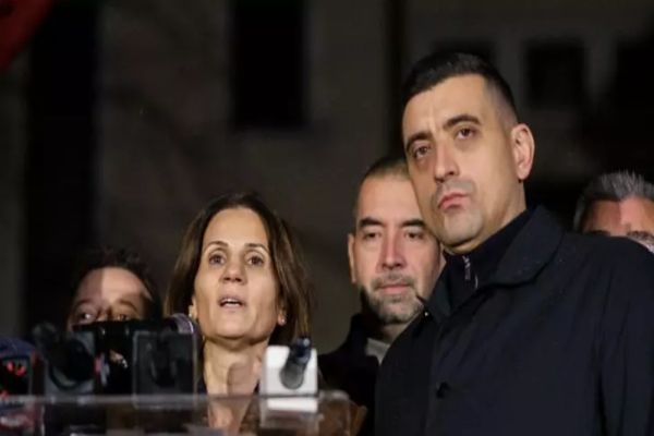 George Simion, în direct la Televiziunea Poporului: „Suntem țara în care opoziția este mai atacată decât puterea”