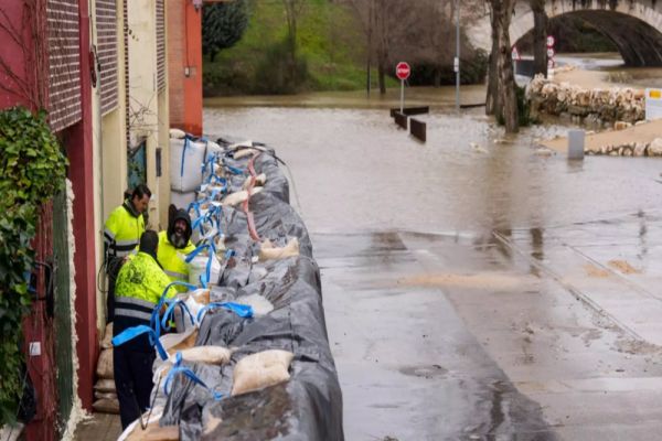 Alertă pentru românii din Spania. Cod roșu de vânt puternic în Comunitatea Autonomă Valenciană - provincia Castellan