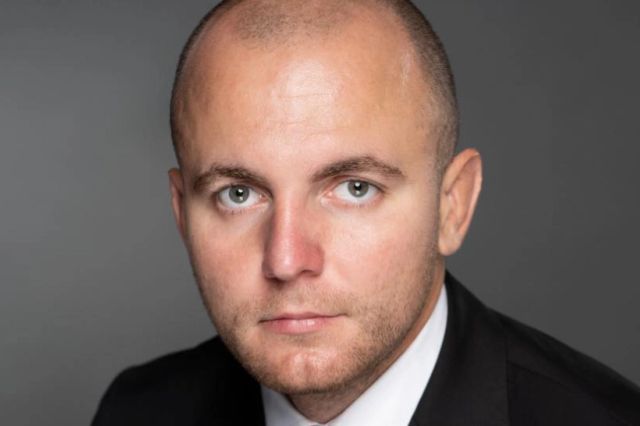 Andrei Gușă (AUR) propune referendum național pentru garantarea plăților în numerar, după modelul Elveției