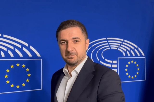 Adrian Axinia (europarlamentar AUR/ECR): „Digitalizăm certificatele de înmatriculare, simplificăm regulile europene și armonizăm datele din registrele naționale ale statelor UE”