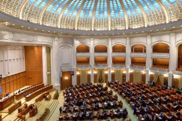 Scandal la dezbaterea proiectului de buget. Discuțiile s-au încheiat la ora 3:00 dimineața și se reiau la acestă oră