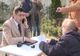 George Simion și alți parlamentari AUR au ieșit cu birourile în curtea Parlamentului